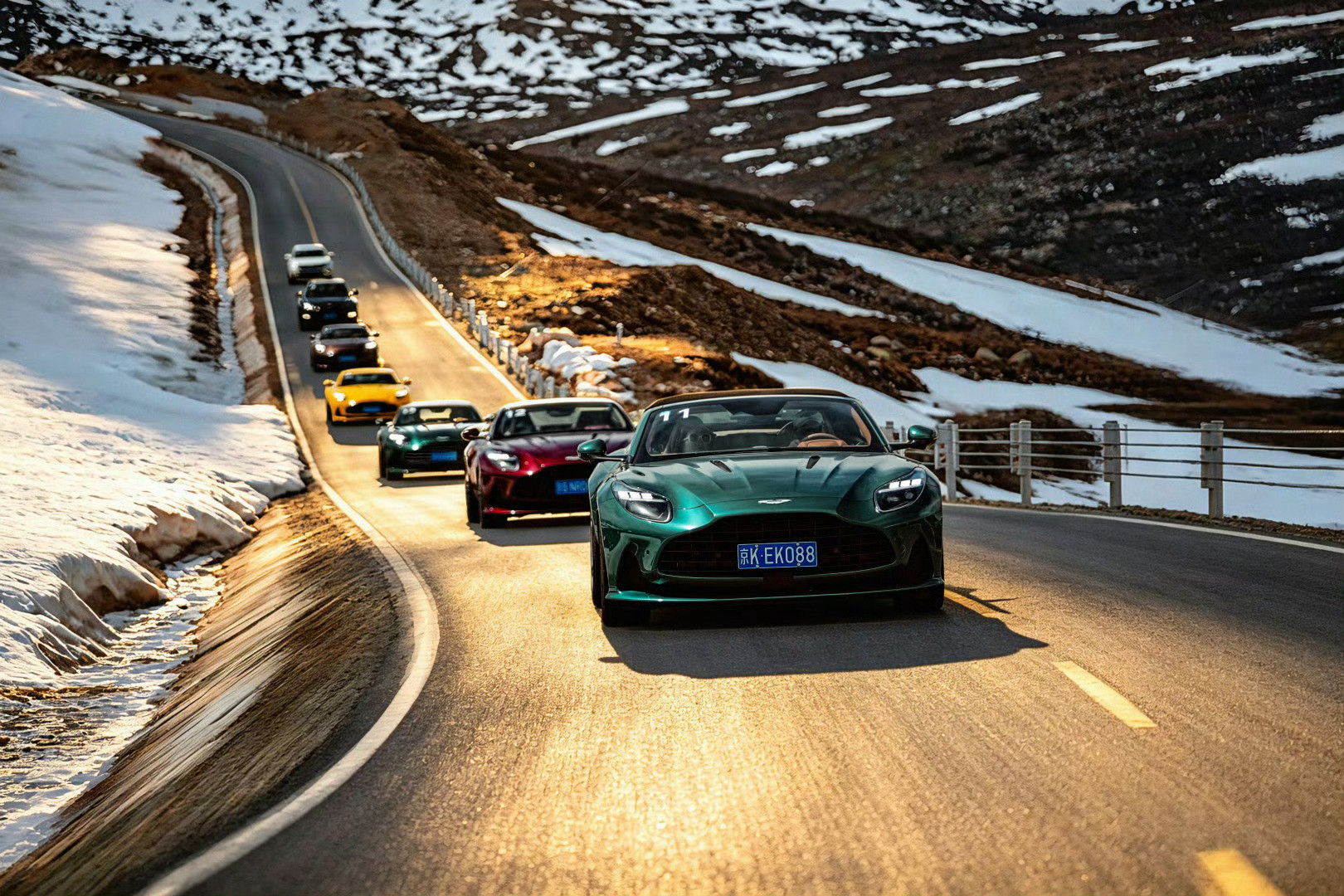 阿斯顿·马丁DB12、DB12Volante、DBX707超豪华传奇车队阵容