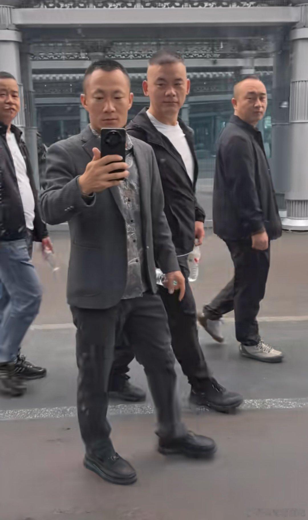 报警！我要报警！​​​