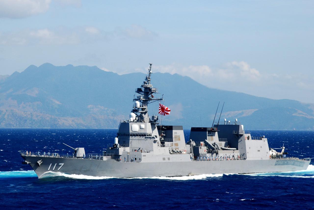 侵入中国领海，遭两次开炮警告才掉头，日本凉月号驱逐舰闯大祸了！当地时间2025年