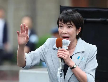 日本前首相曾提醒高市，当年中国免掉千亿赔款，是因给日本立了个死规定，当年白纸黑字