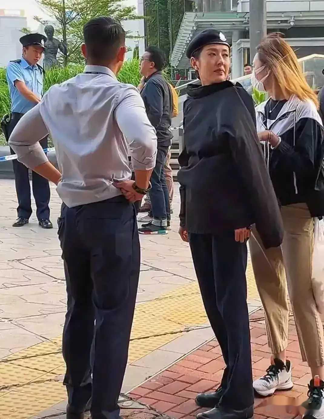 曾经的女神居然成这样了，差一点就没认出来