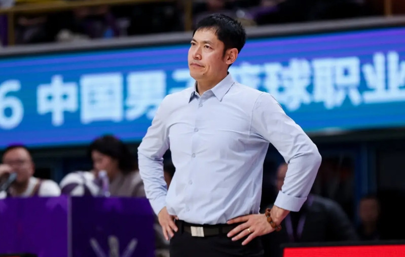 北控输球后，还想进季后赛，必须改善两点！广厦轮休了胡金秋，北控依然没啃下这块“