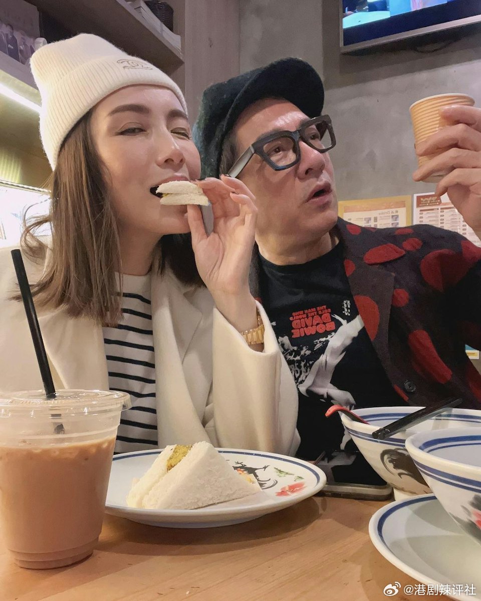 「豹嫂」胡蓓蔚和「豹哥」單立文是圈中模範夫妻，結婚至今感情依舊甜蜜如初，羨煞旁人