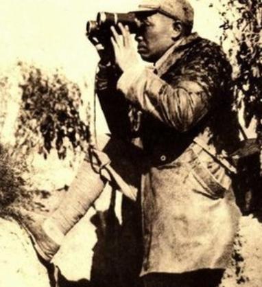 1938年，延安一位炊事员端着一碗饭砸开了中央监狱的大门，随后又跑去窑洞找陈云，