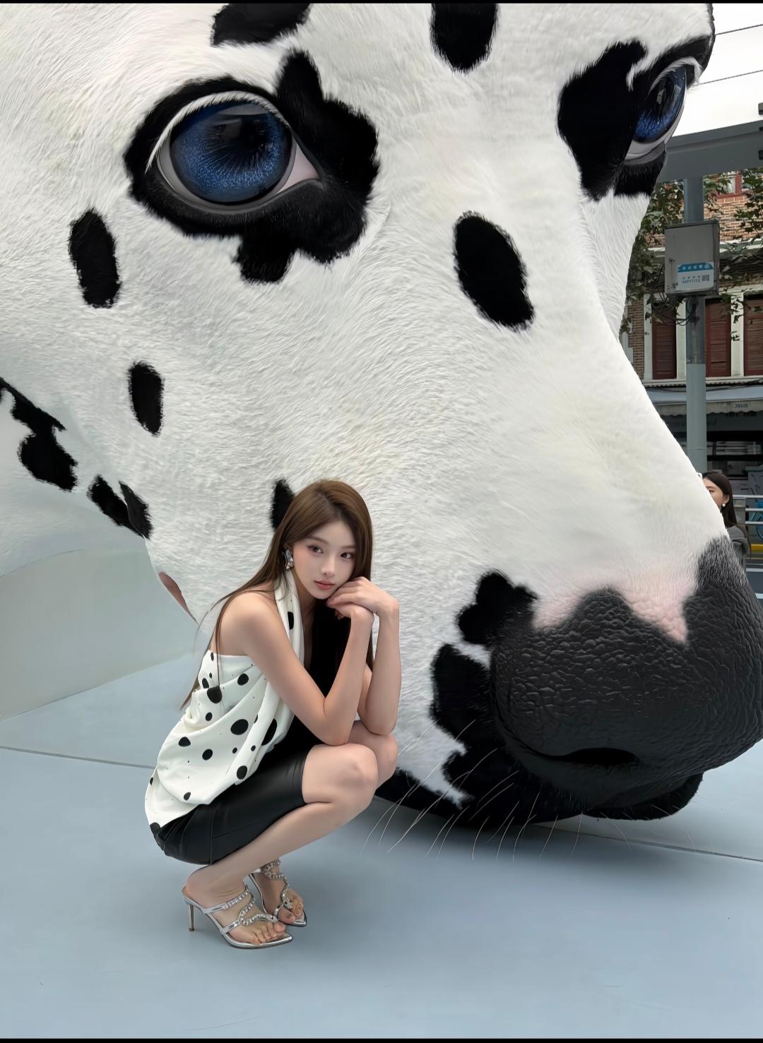 脚丫子这么用力抓地干啥。