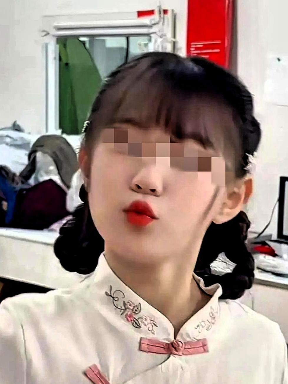 太聪明了！近日河北一女大学生，天天被男同学追。最后她实在烦透了，就直接在学校