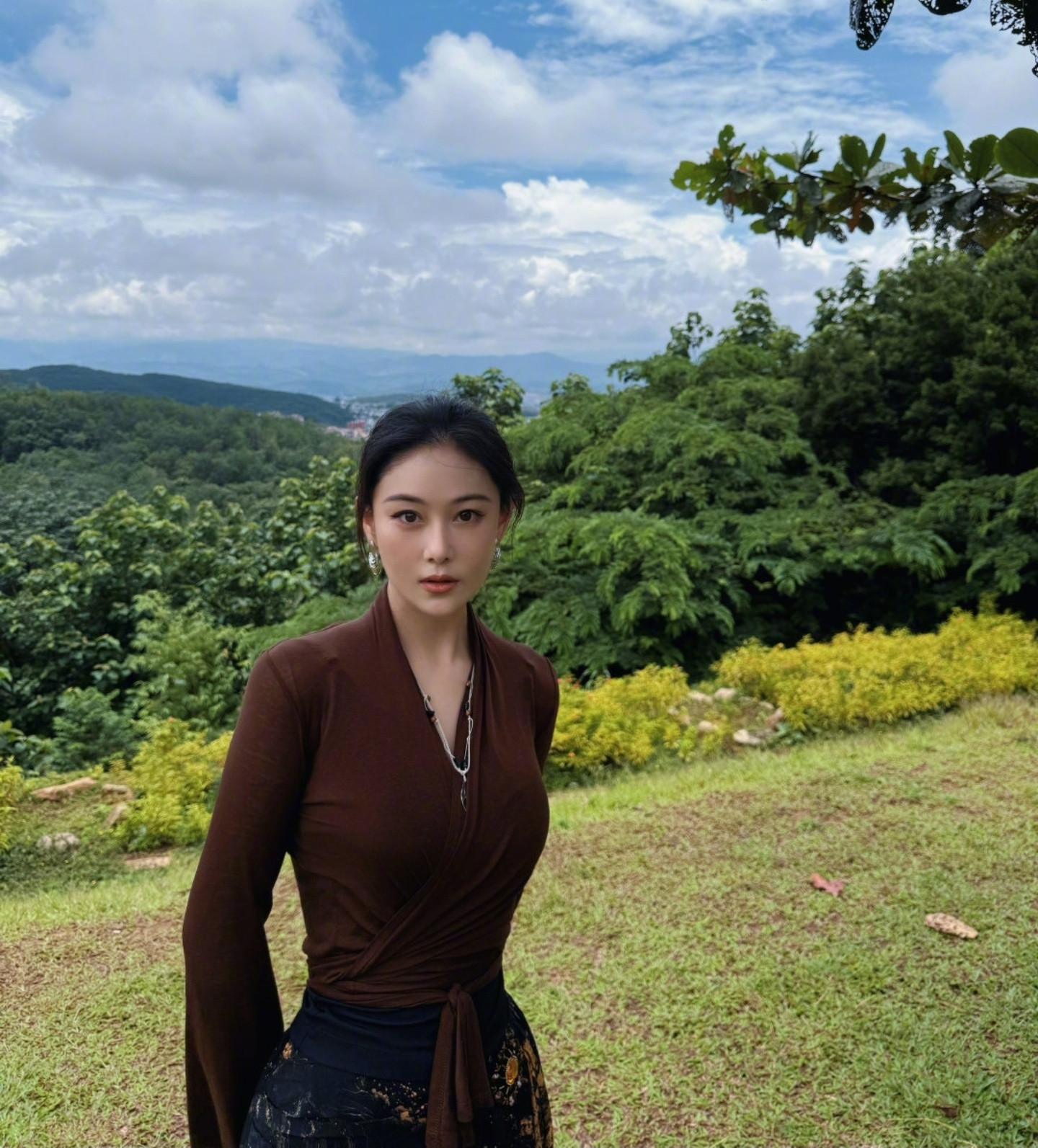 女明星张馨予说第一次来西双版纳，每天暴走1万步。拖鞋胶带都走断了。我就好奇西双版