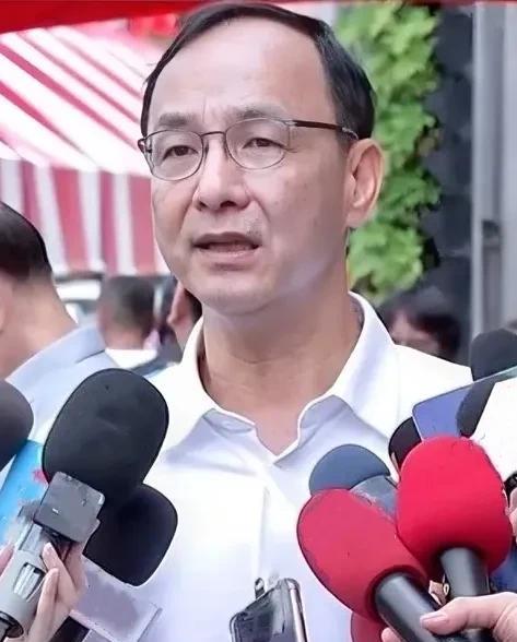 国民党主席朱立伦今天出席国民党在桃园市中坜龙江市民活动中心举办的政策说明会时表示