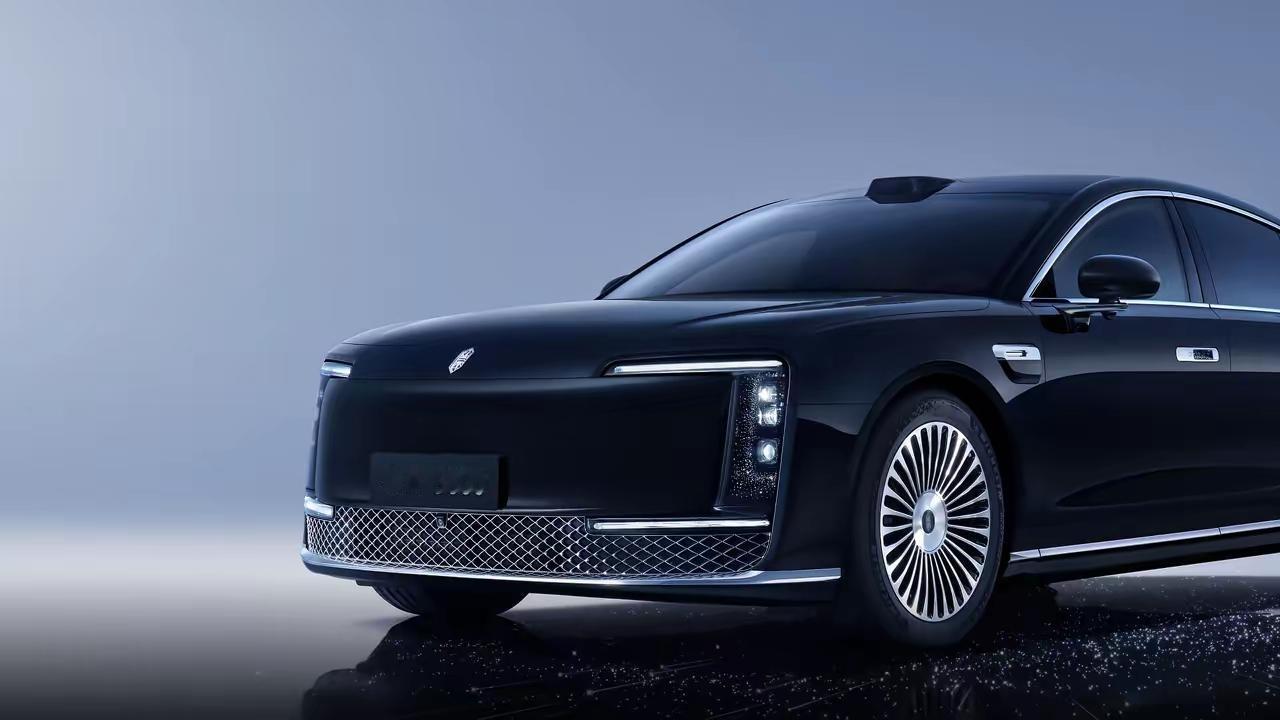 韩媒：保时捷和奔驰曾牢牢占据的市场，华为已经取而代之！1月19日，韩国媒体《