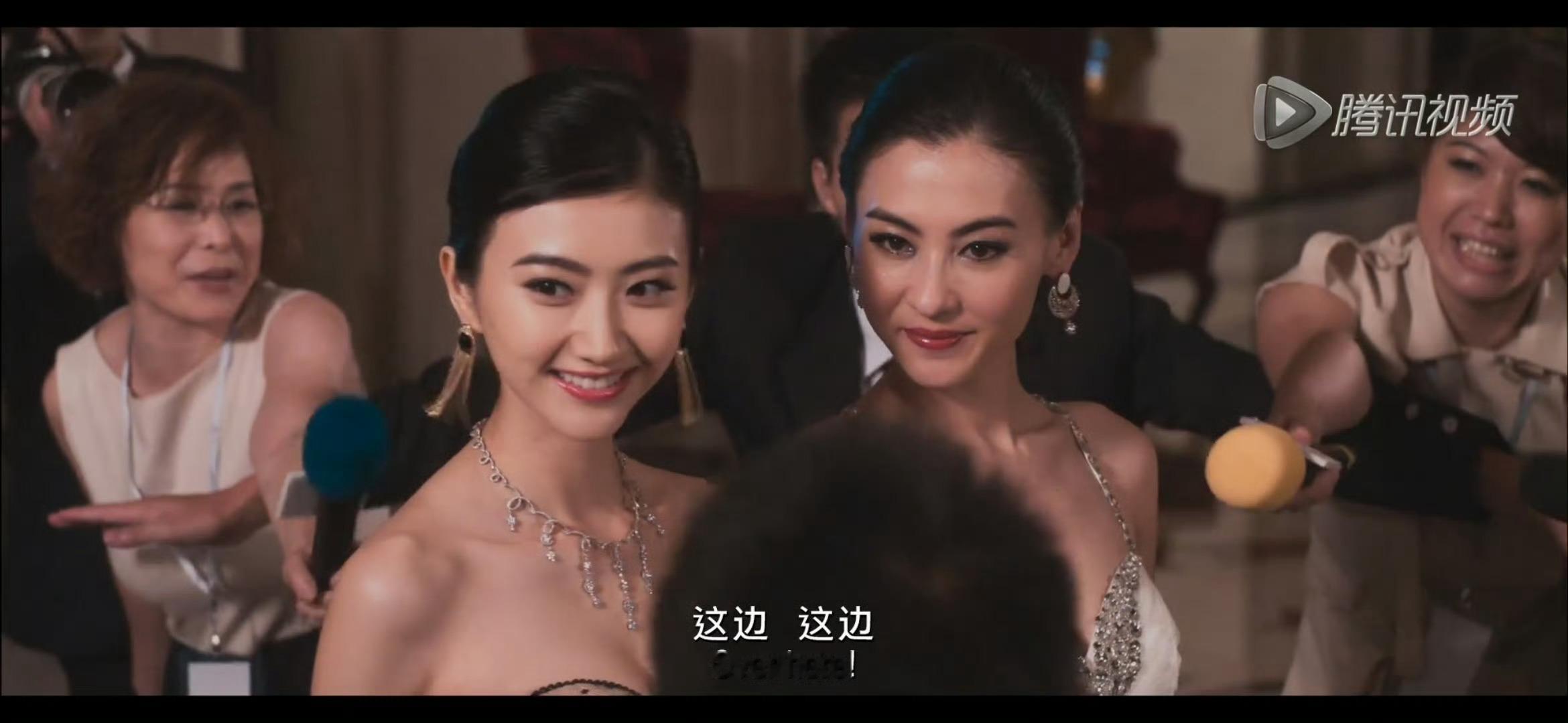 那确实挺好看的，大美女级别。​​​