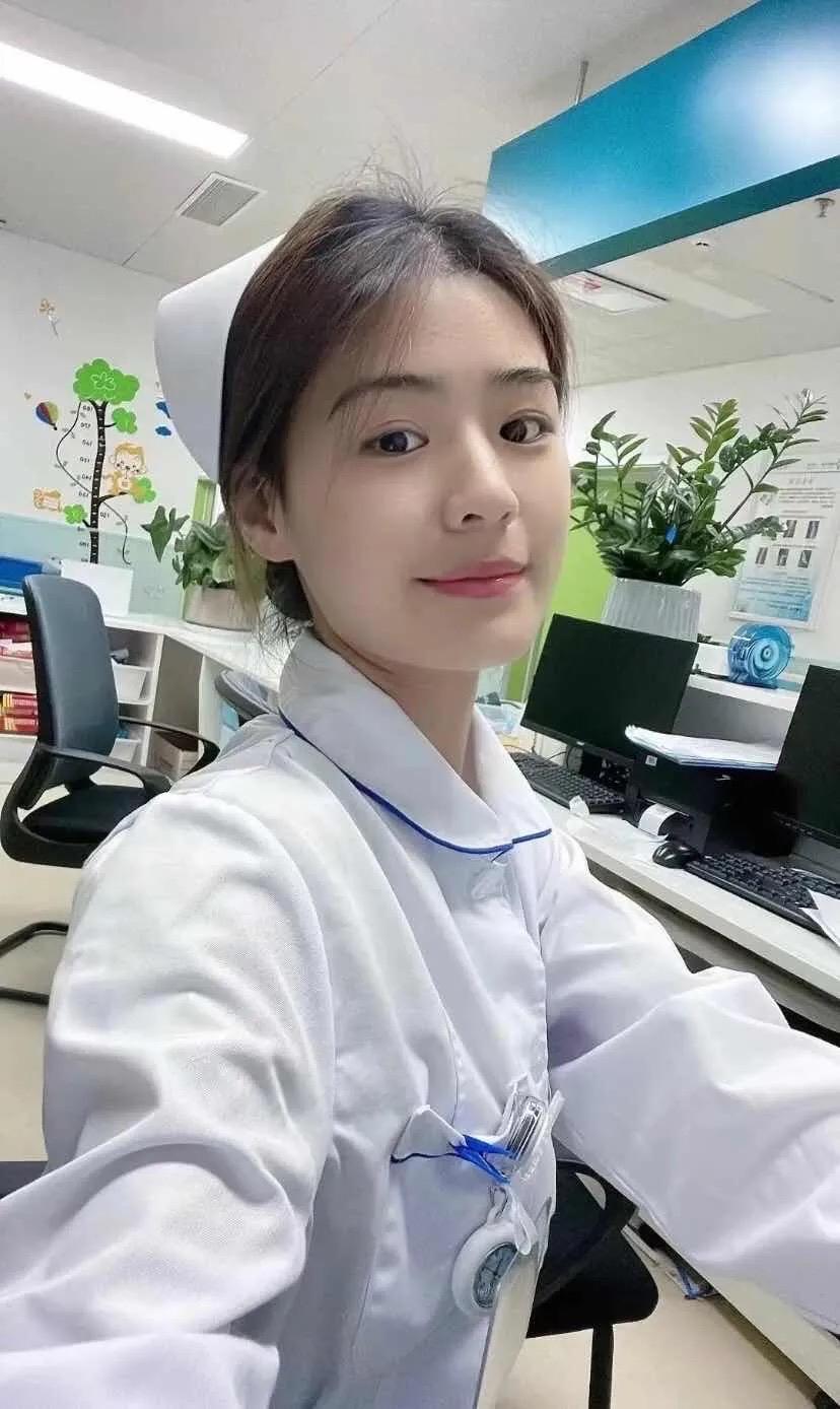 想找个医生女朋友，网络上发的医生都皮肤白皙彬彬有礼，可是我到医院一看，很多都脸色