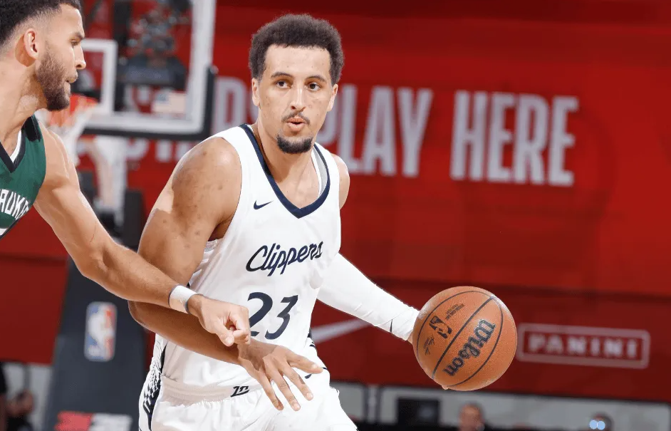 据NBA薪资专家KeithSmith报道，快船已经裁掉了前锋小帕特里克-鲍德温