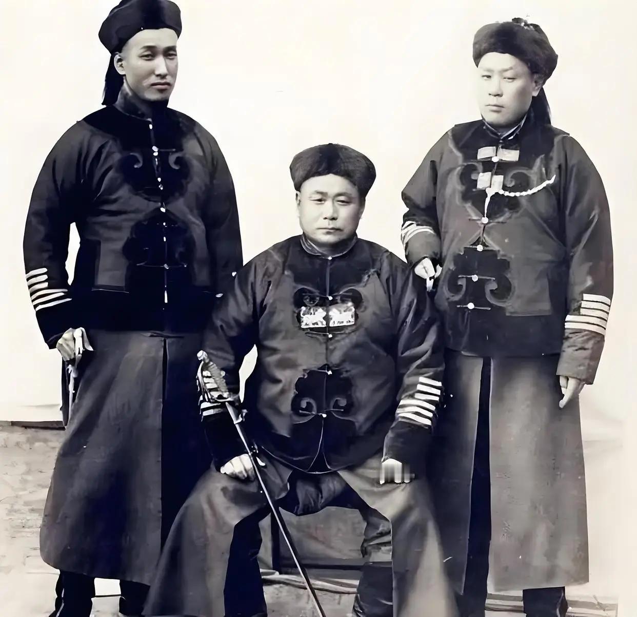 武状元起步三品，武进士起步五品，为何他们的前程还是一片渺茫？清朝武状元，殿试