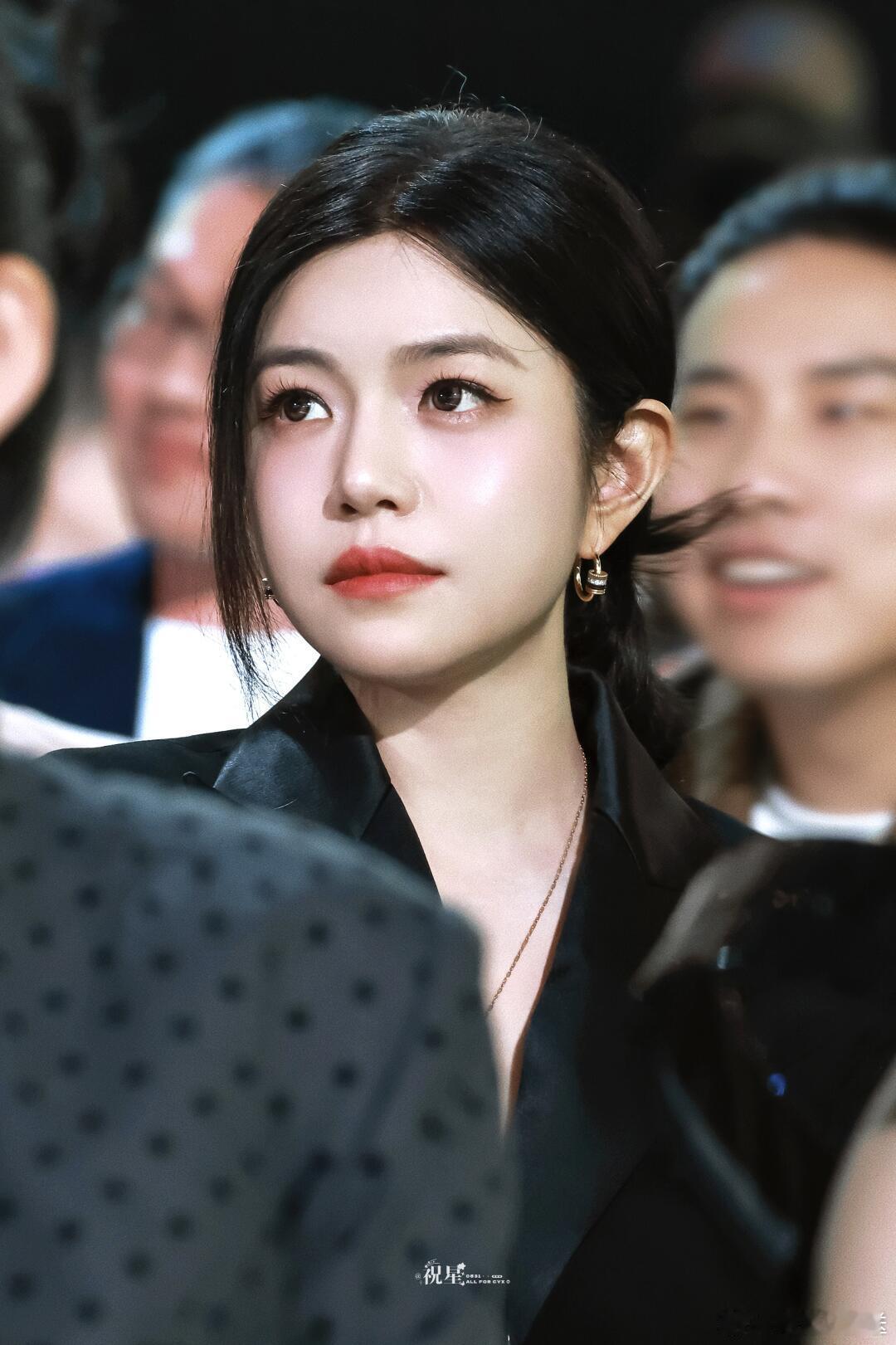 陈妍希年纪带给女性的不只老而已陈妍希关于女性年龄的发言清醒又有力量，不被年龄