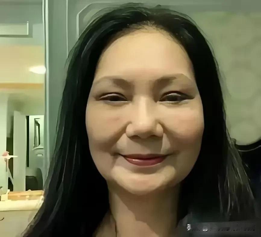 突然有点明白S妈为什么会在汪小菲带着孩子出门旅行前发那样一段“寻找有偿伴游”的文