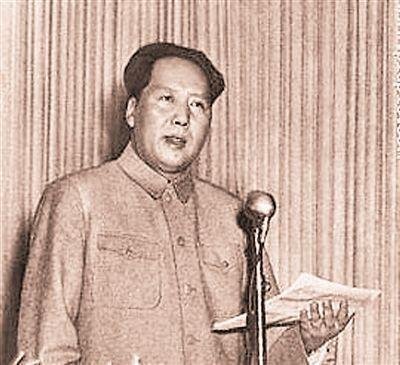听毛主席这三句话，做事少走弯路：第一句话：如果准备不足，宁可推迟时间。第二句话：