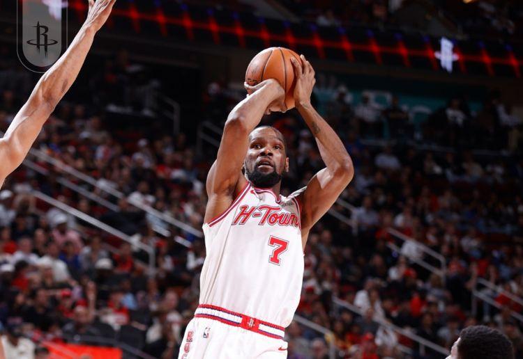 今天火箭和马刺这一役已经把火箭所有的缺点都暴露出来了马刺是火箭想要杀入西