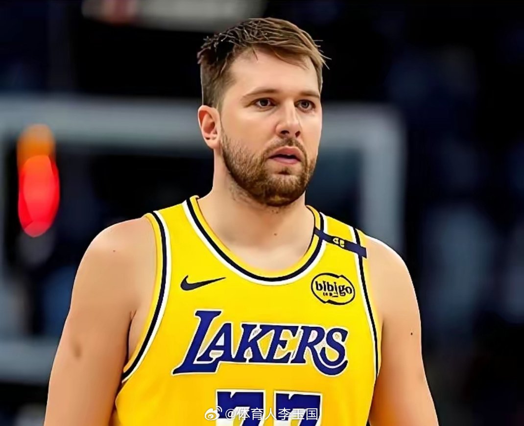 联盟这回真得头疼了，东契奇的经纪人直接掀桌子了一个赛季的汗水，就因为差1场比赛，