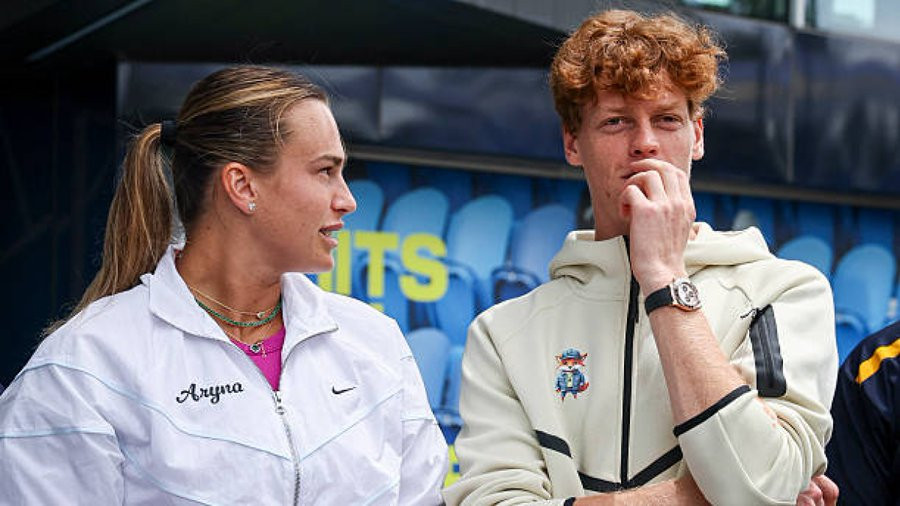 男女球员在同年包揽阳光双冠，历史上只出现过三次👇•1994年：桑普拉斯&