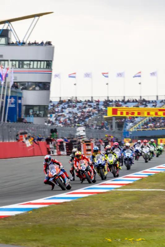 很多人原来并不熟悉WorldSSP。它不是最大众的MotoGP，也不是人人