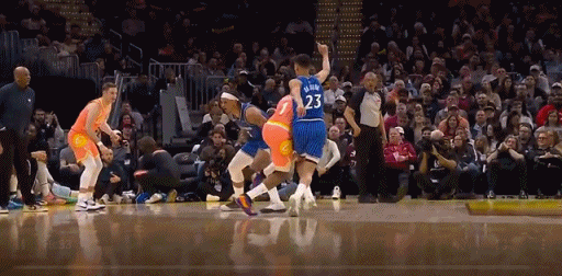 太吓人了，骑士136-131险胜魔术，这场比赛哈登有一个传球简直太吓人了，看到这