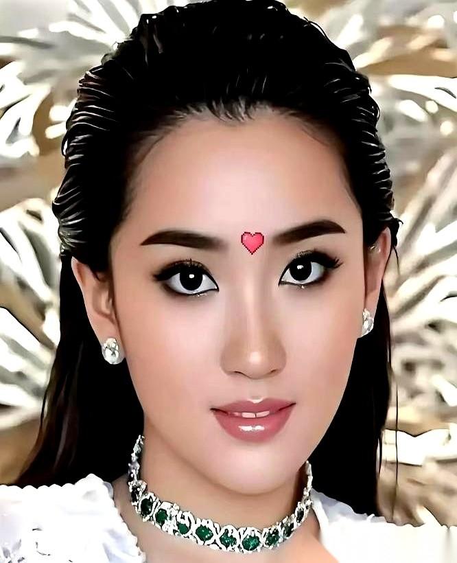 一个国家的母亲节，是因为一个人的生日。就这一个事儿，你就知道刚刚走的这位93岁