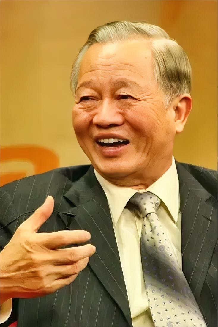 曾仕强教授说：“底层的恶，是不加修饰的，喊打喊杀，骂爹骂娘，每个人都是一副