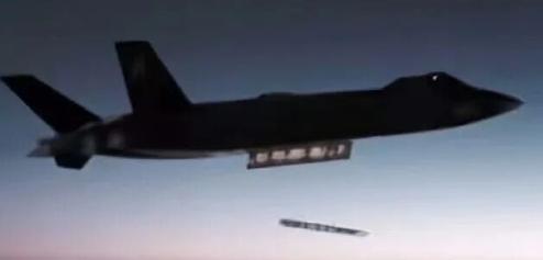 歼-20发射“光杆弹”画面公开，这让五角大楼情何以堪！ 1月11日，恰逢歼-