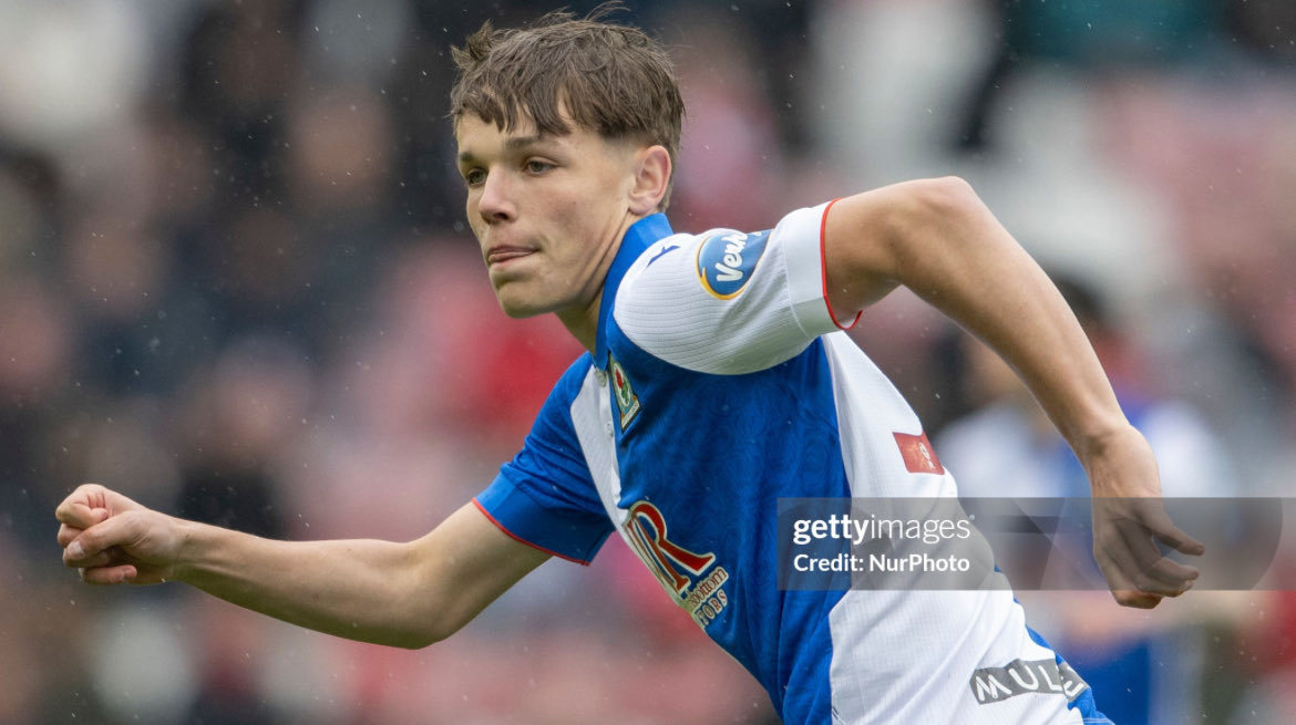 枪手青训博主Bird消息，阿森纳不太可能在本次转会窗引进伊戈尔·蒂琼，但今年夏天