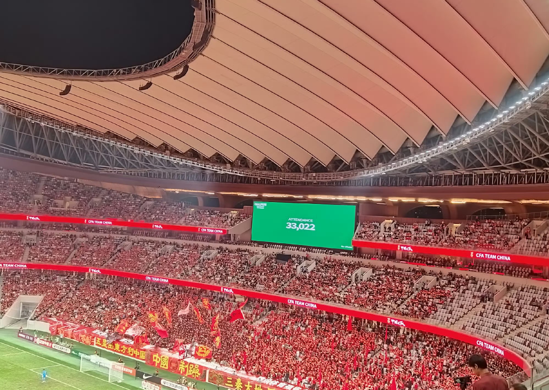 0-0，中国队逼平澳大利亚，小组2胜1平积7分，成功打进U23亚洲杯正赛，可喜可