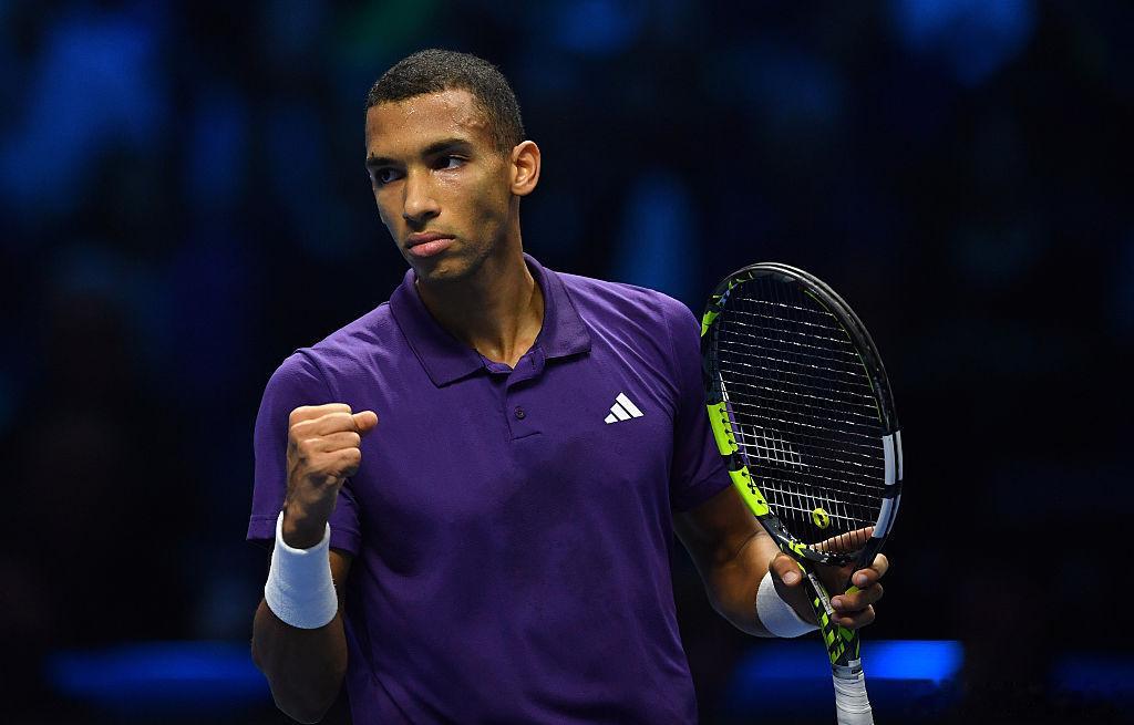 阿利亚西姆先下一盘！日东小组赛，阿利亚西姆在首盘第10局实现关键破发，以6-4