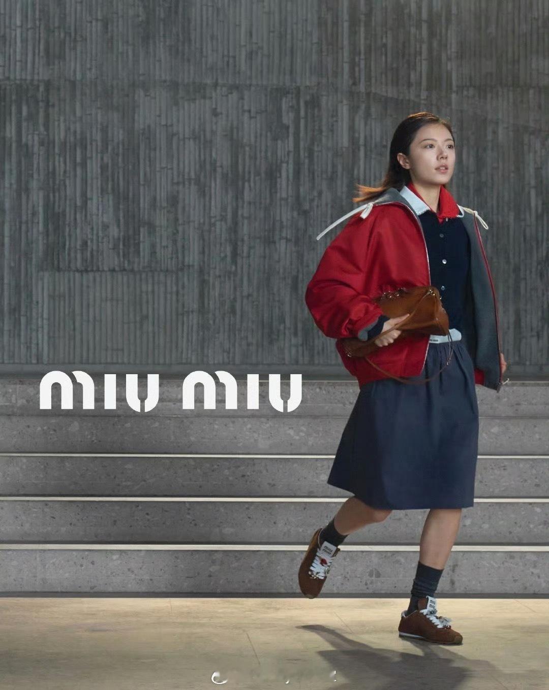 MIUMIU是不是跟赵今麦有仇，好几次造型出圈都是因为吐槽，团队没觉得有问题吗?