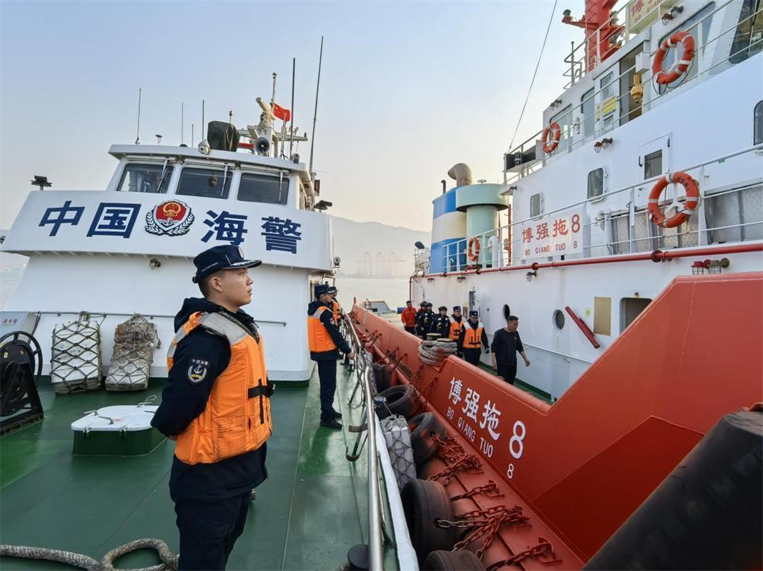 台海反制！美舰敢来就查，不服就扣美国在加勒比海抢中国油轮，转头还想在台海横