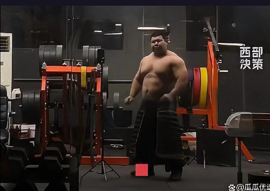340斤重却拥有八块腹肌？这位00后男生如何颠覆传统健身观念，成为网络红人？这