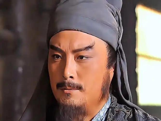 为什么梁山好汉都防着卢俊义？论武功，他是梁山公认的武力顶点。论战绩，他屡立奇功。