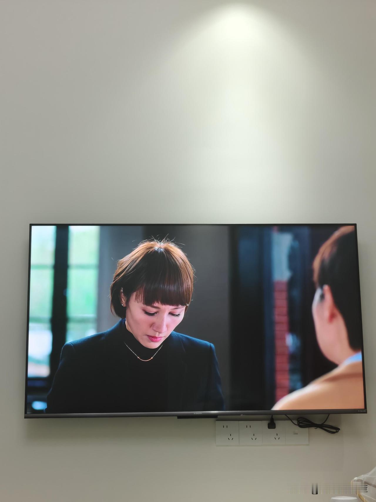 重看《我的前半生》才顿悟:唐晶让贺涵帮罗子君,其实藏着最隐晦的“人性暗角”!