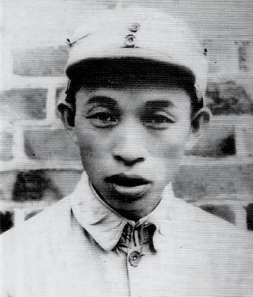 1943年,一名侦察员慌慌张张到新四军第6师16旅旅部报告：“旅长，不好了，我在