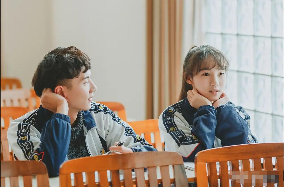 准新娘嫌百万礼金太少，一句“谁家不掏空家底”惹众怒，网友回怼太扎心！这婚还没