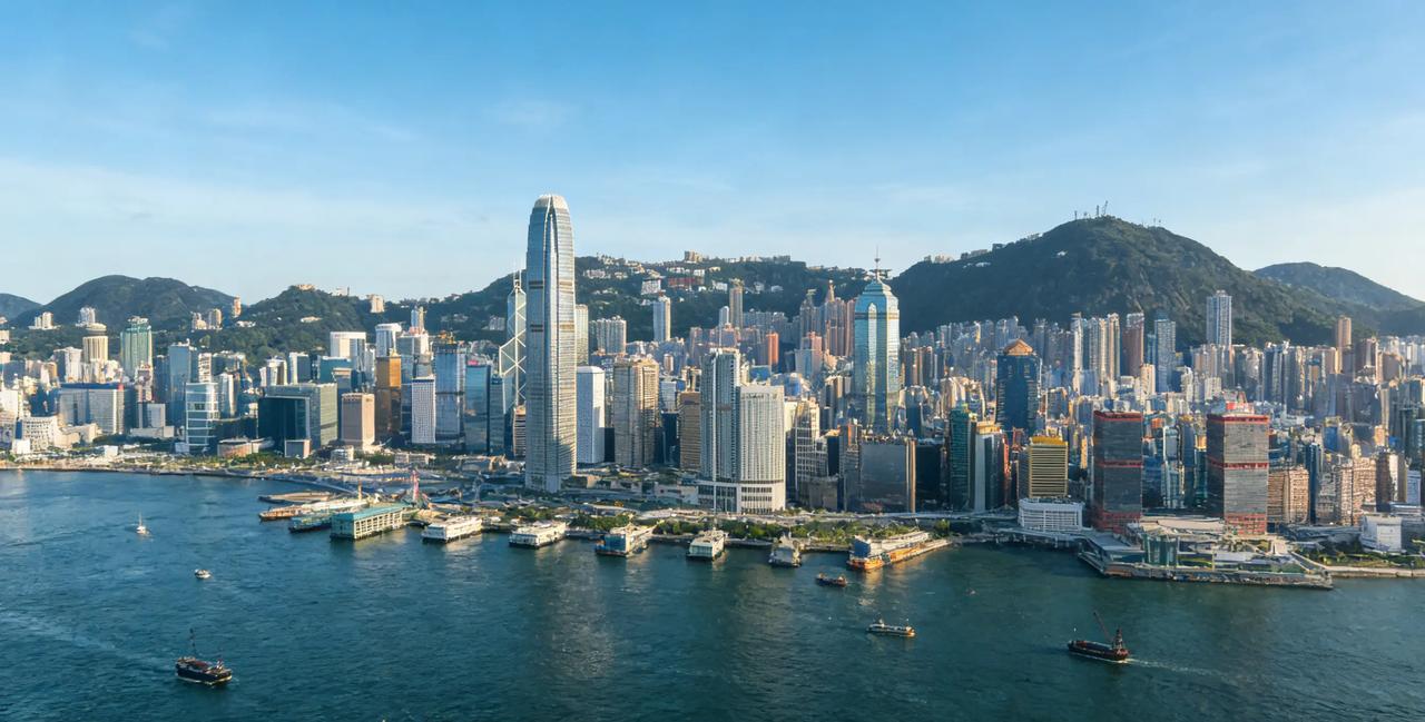 台媒纷纷破防哀嚎：香港，再也回不到过去了！9月16日，香港特区正式对外