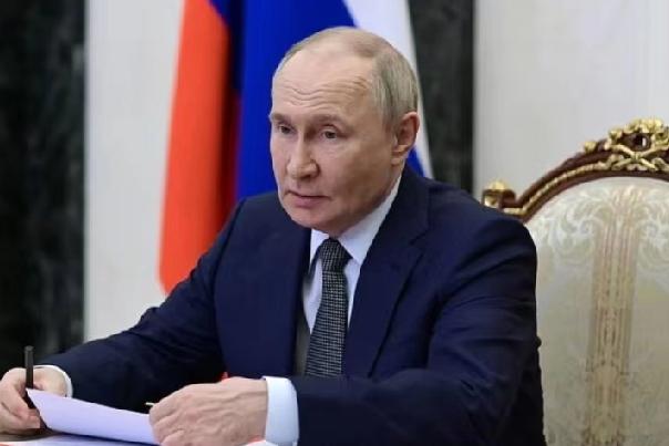 英媒:普京的沉默，让俄罗斯国内鹰派恼羞成怒，发誓要征服乌克兰！1月7日，英国