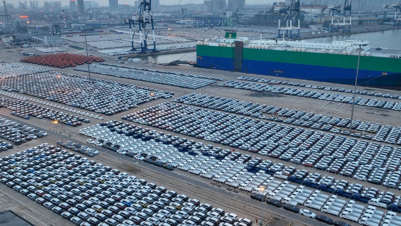 韩媒：中国汽车强势崛起，韩系车举步维艰！2月10日，韩国媒体《今日财经》发表文