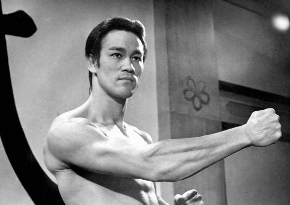 李小龙85周年诞辰：他虽远去，“龙魂”却永燃世界！1973年7月20日，那可是