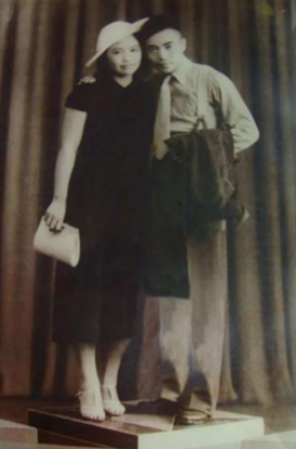 1938年，周恩来派王曼霞打入国民党高层。谁知，她却嫁给蒋介石心腹陈尔晋，身份将