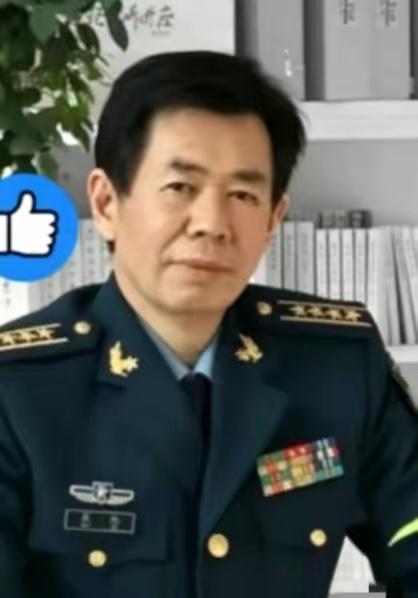 为什么外敌越来越不怕中国？最近军事专家戴旭说了句大实话。他说咱们现在军力强了