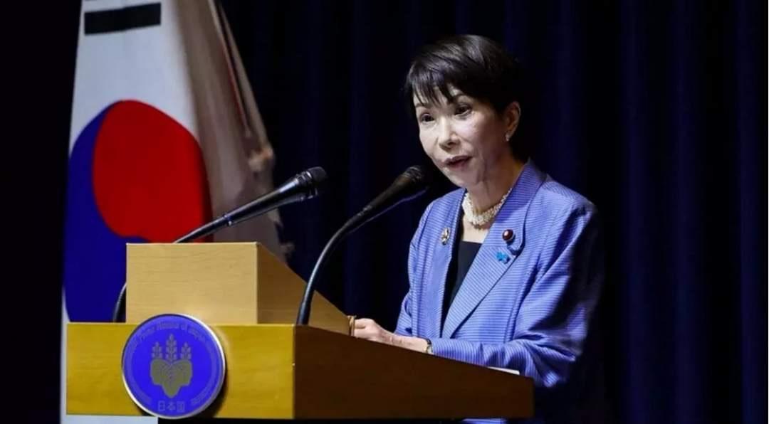 高市早苗避谈中日会晤，王毅外长罕见表态，日代表团访华全部被拒日本200人经贸