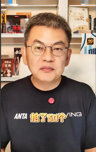 著名篮球名嘴苏群老师，在点评中国男篮战胜韩国男篮时表示：本场比赛，中国男篮抢下了