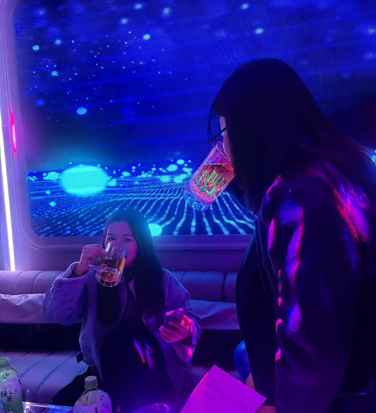 既然你找我喝酒喝不喝得下你都要喝完