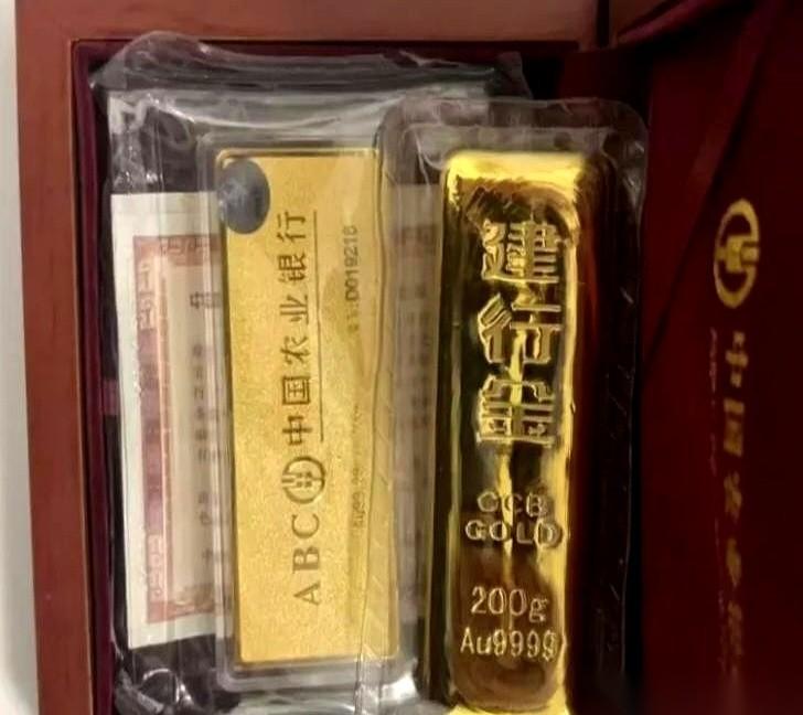 最折磨人的，根本不是账面上的亏损。而是你眼睁睁看着那玩意儿从1080的高岗一路