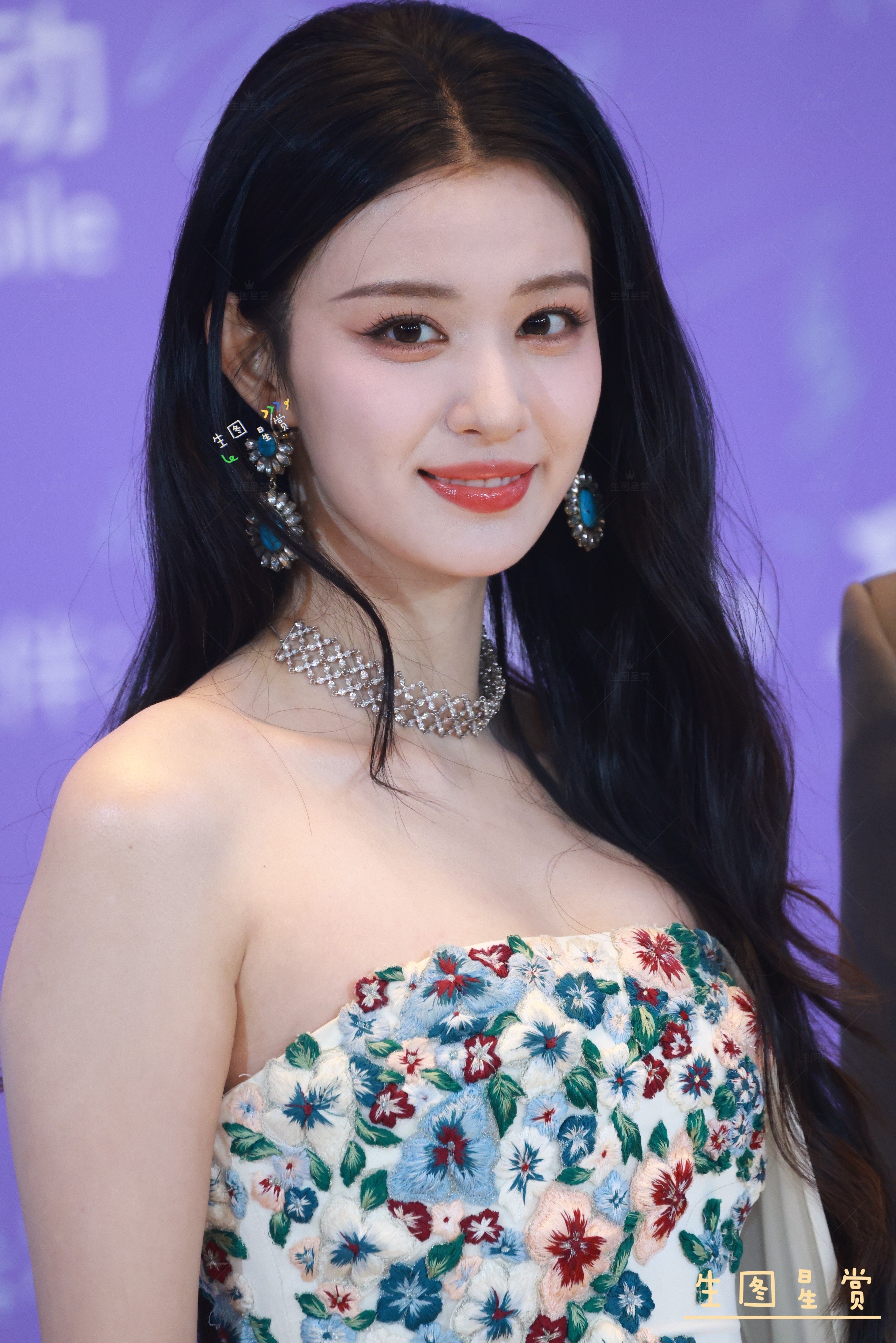 嘟嘴萌萌的王楚然实在是太甜腻到心了❤️王楚然1秒钟800个表情王楚然