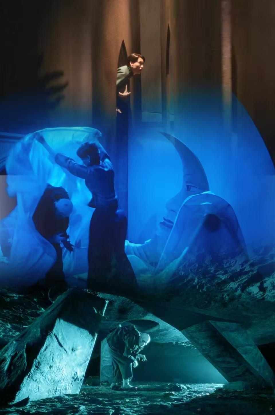 看完《狂野时代》，不禁感慨真的是诗一样的镜头审美。最爱阿波罗这章节，千禧年古惑仔